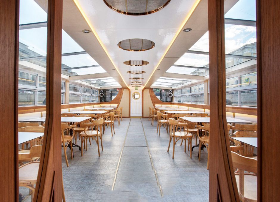 «Корсика» Аренда теплохода в СПб