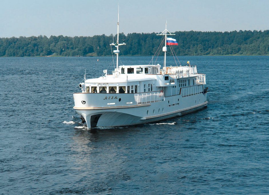 «НЕВА» Аренда теплохода в СПб