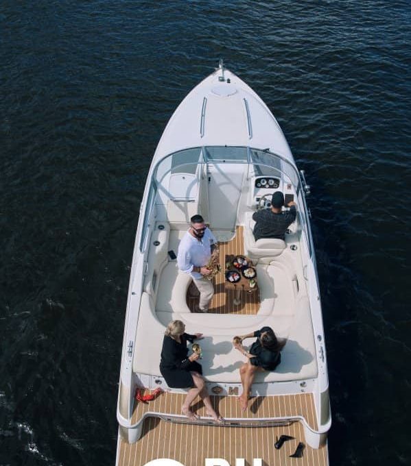 «chris Craft 268» Аренда катера в СПб