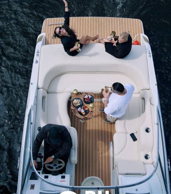 «chris Craft 268» Аренда катера в СПб
