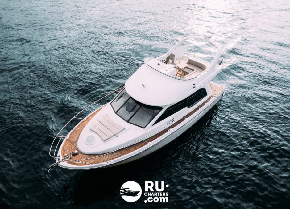 «bayliner 37» Аренда яхты в СПб