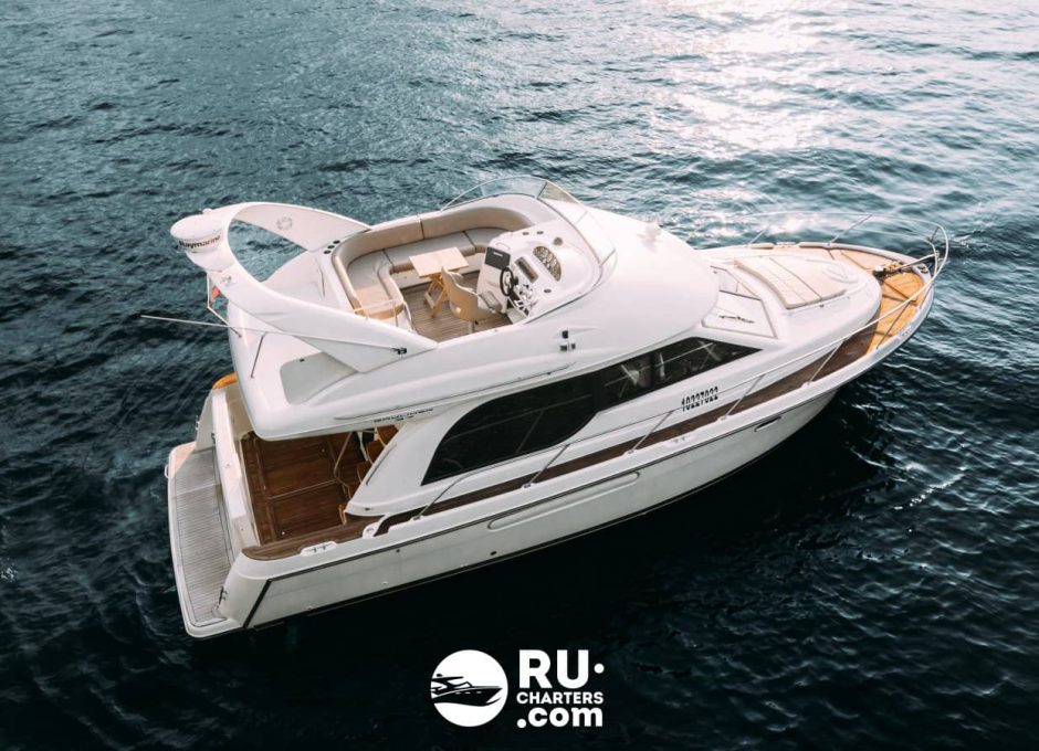 «bayliner 37» Аренда яхты в СПб