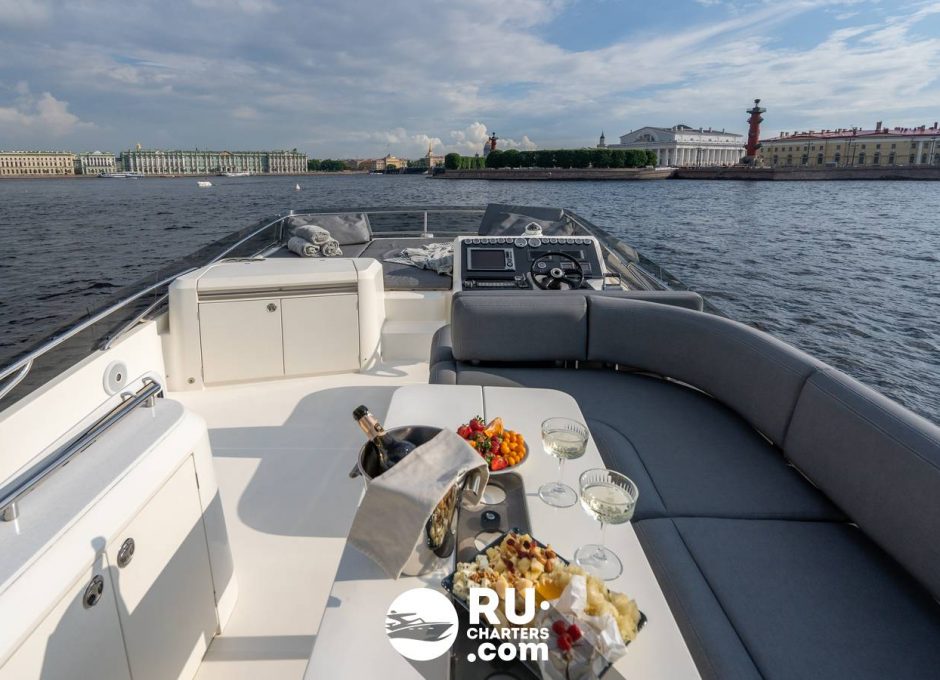 «galeon 64» Аренда яхты в СПБ