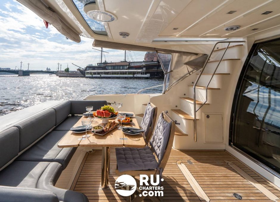 «galeon 64» Аренда яхты в СПБ