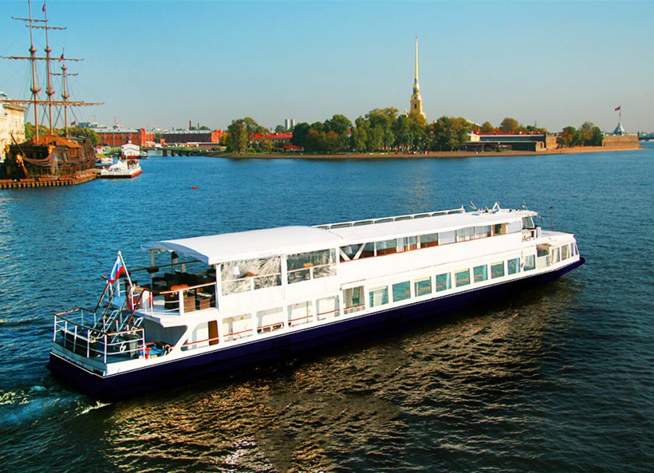 «Василий» Аренда теплохода в СПб