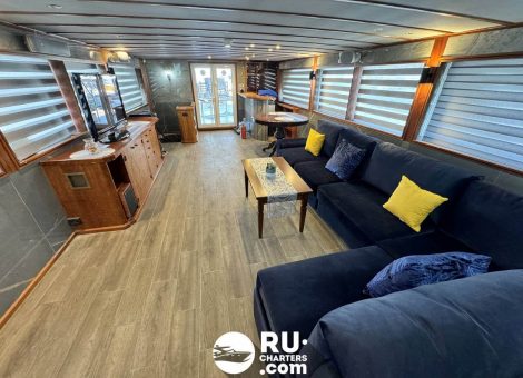 «benetti 92 Richmond» Аренда яхты в СПБ