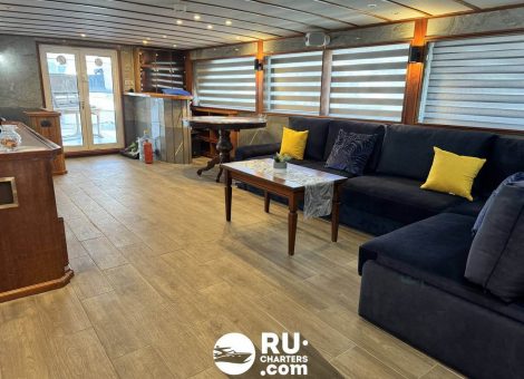 «benetti 92 Richmond» Аренда яхты в СПБ