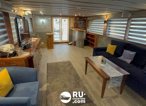 «benetti 92 Richmond» Аренда яхты в СПБ