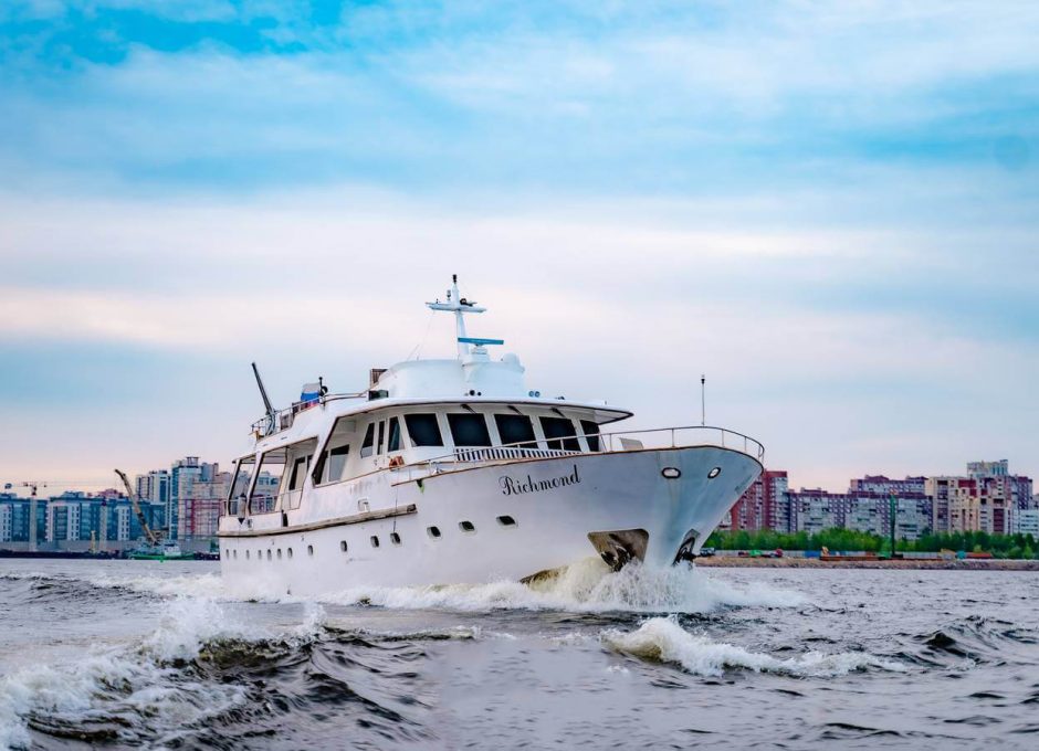 «benetti 92 Richmond» Аренда яхты в СПБ