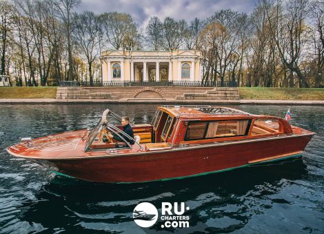 Аренда катера «venissa» в Санкт Петербурге