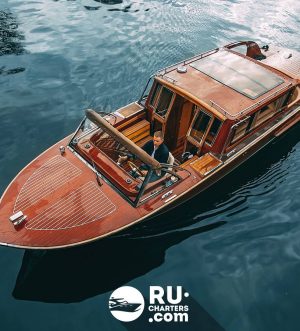 Аренда катера «venissa» в Санкт Петербурге