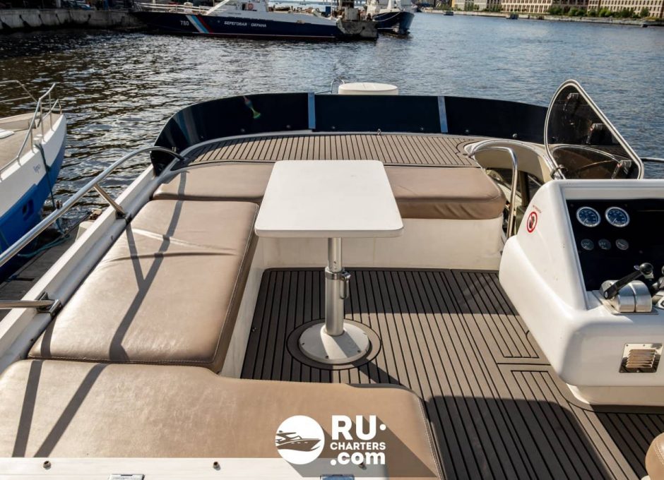 «sunseeker 62» Аренда яхты в СПб