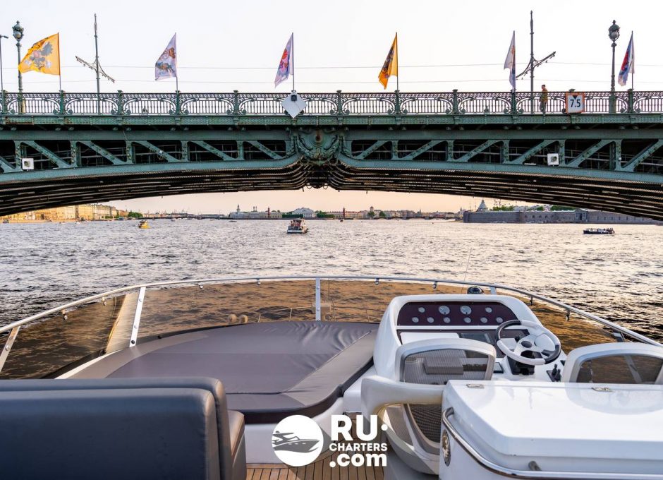 «sunseeker Pallada 70» Аренда яхты в СПб