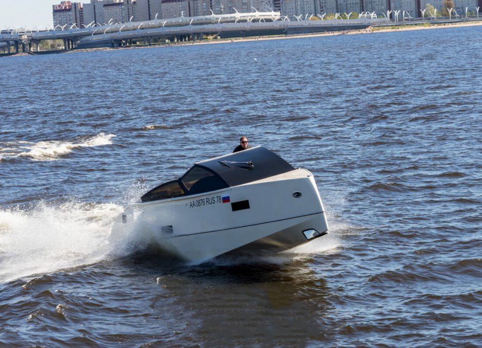 Аренда катера «velvette 33» в Санкт Петербурге