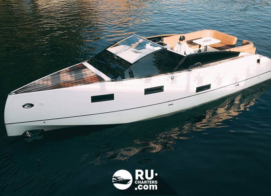 Аренда катера «velvette 33» в Санкт Петербурге