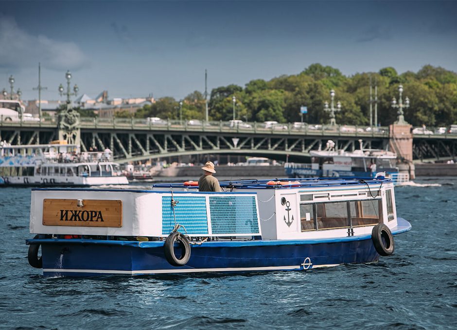 «Ижора» Аренда теплохода в СПб