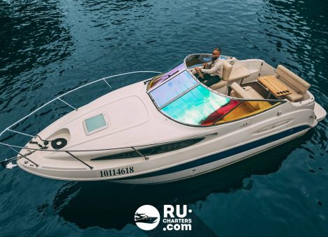 Аренда катера в Санкт Петербурге «bayliner 245»