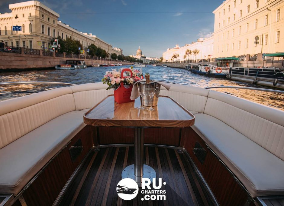 Аренда катера «venezia Nord» в Санкт Петербурге