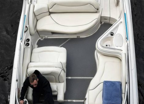 Аренда катера «monterey 298 Ss» в Санкт Петербурге