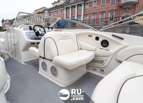Аренда катера «monterey 298 Ss» в Санкт Петербурге