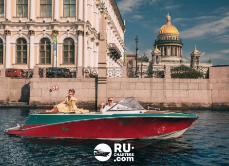 Аренда катера «retro Silver» в Санкт Петербурге