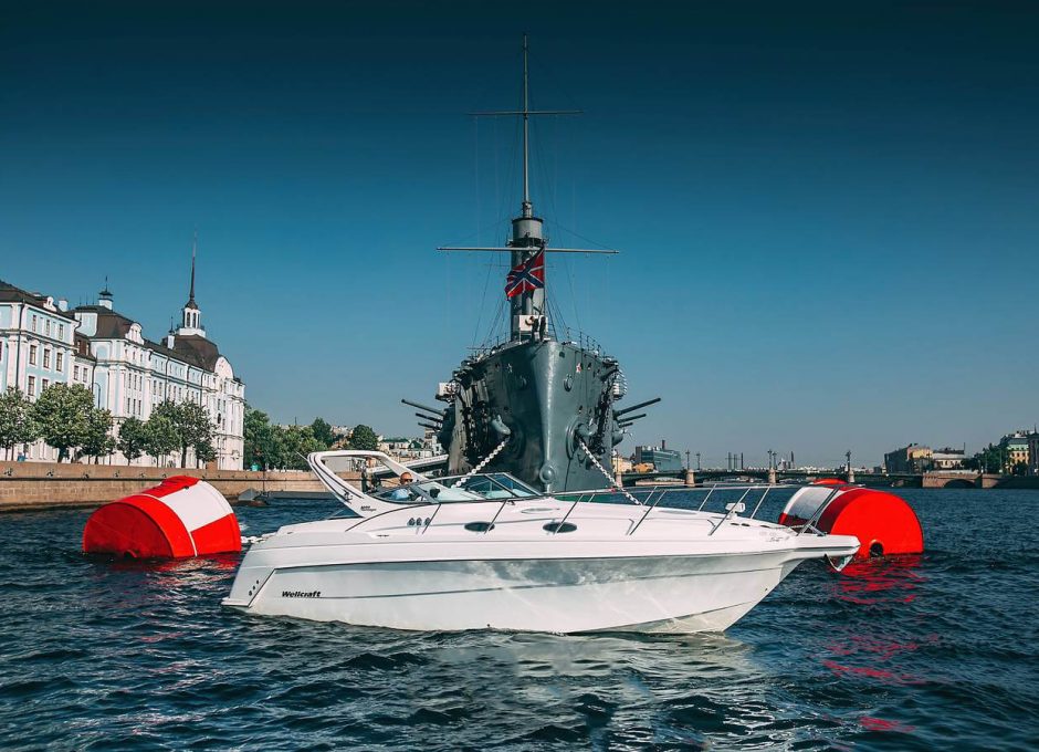 Аренда катера «wellcraft 3000» в Санкт Петербурге
