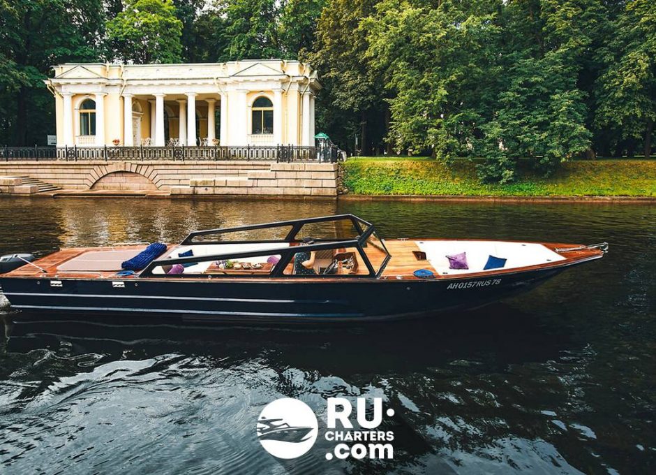 Аренда катера «blueberry» в Санкт Петербурге