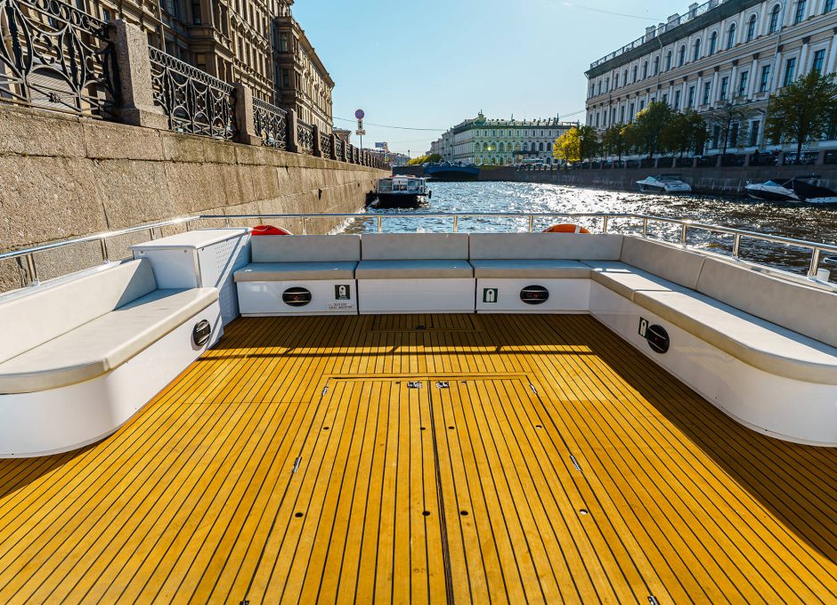 Аренда теплохода в СПб «Нота»