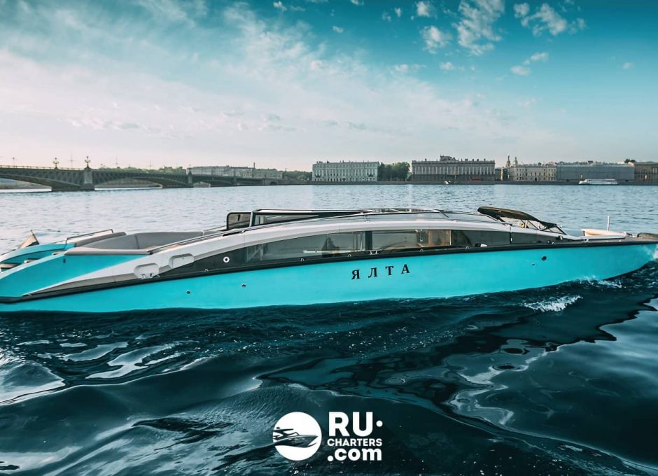 Аренда катера в Санкт Петербурге «Ялта»
