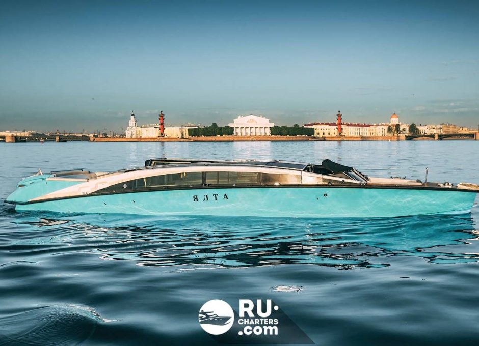 Аренда катера в Санкт Петербурге «Ялта»