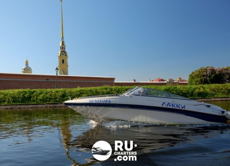 Аренда катера в Санкт Петербурге «Лакки»