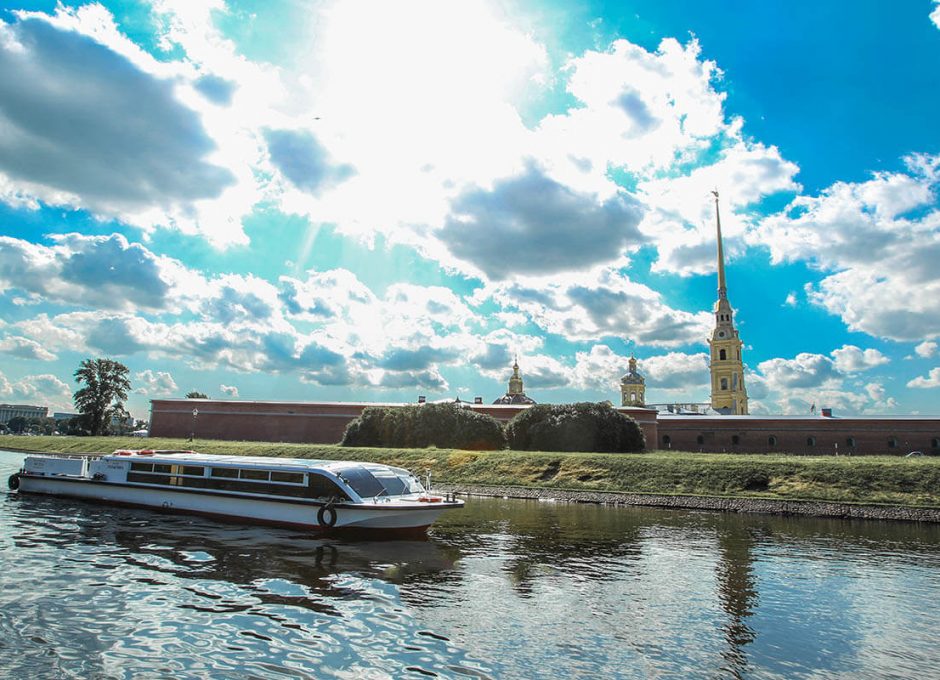 «Галактика» Аренда теплохода в СПб