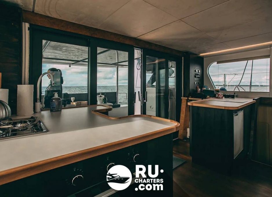 «Джокор» Аренда парусного катамарана в Санкт Петербурге «jocore»