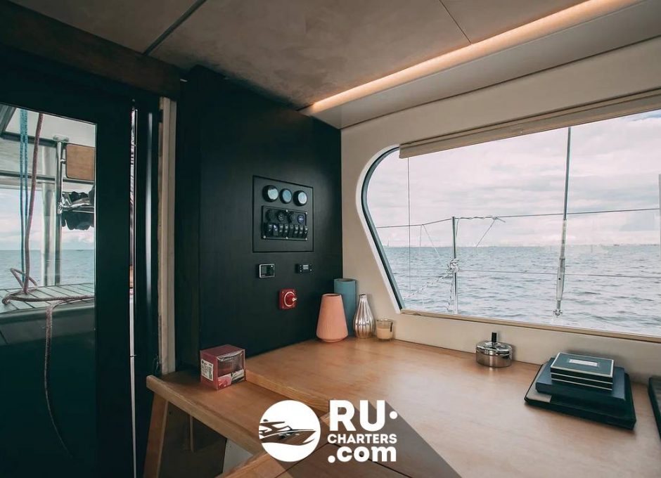 «Джокор» Аренда парусного катамарана в Санкт Петербурге «jocore»