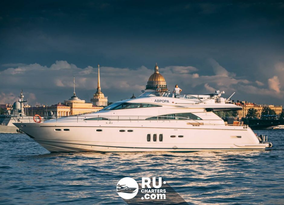 Аренда яхты в Санкт Петербурге «fairline Squadron 68»