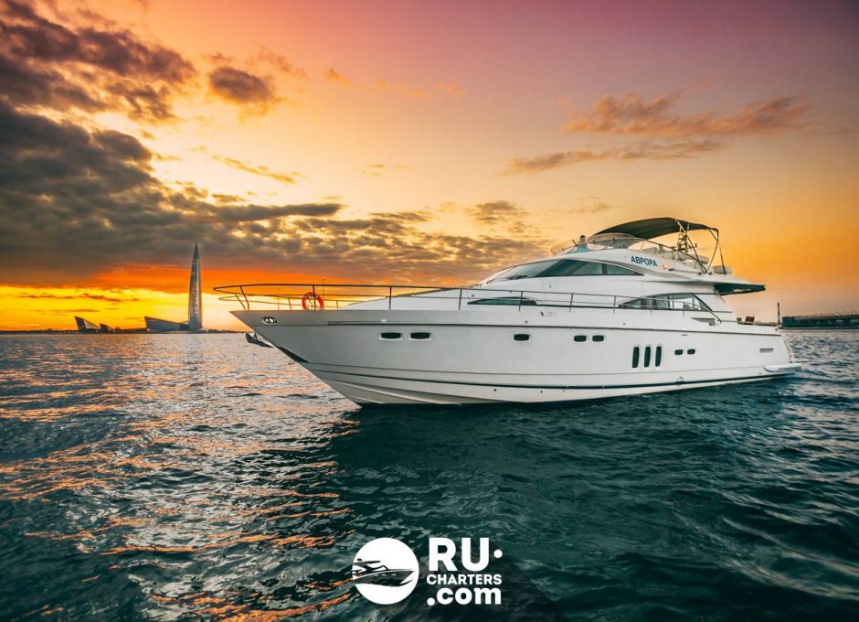 Аренда яхты в Санкт Петербурге «fairline Squadron 68»
