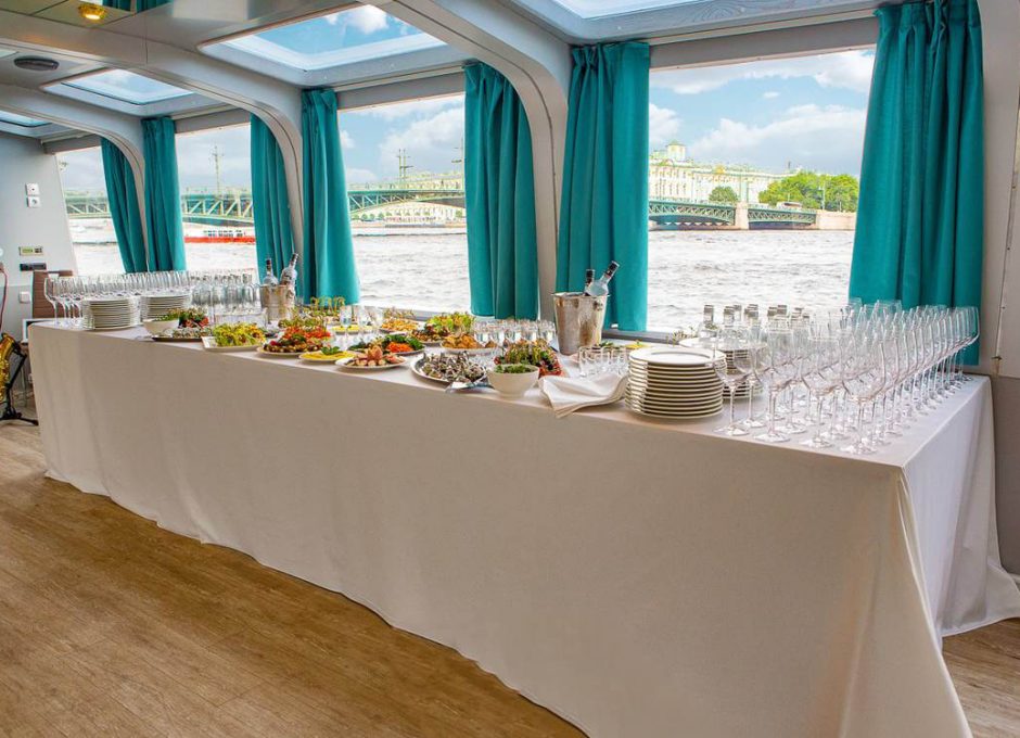 «Аленка» Аренда теплохода в СПб