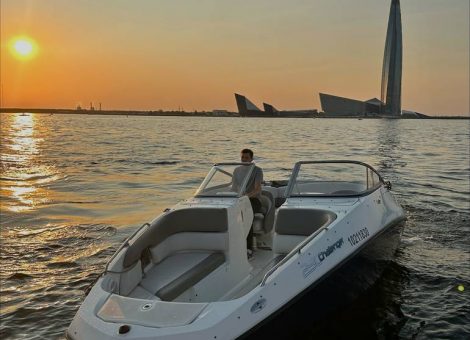 Аренда катера в СПб «sea Doo Challenger 230 Se»