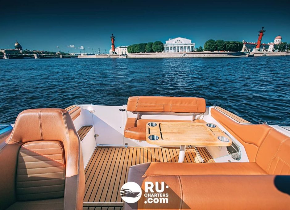 Аренда катера в СПб «regal 260»