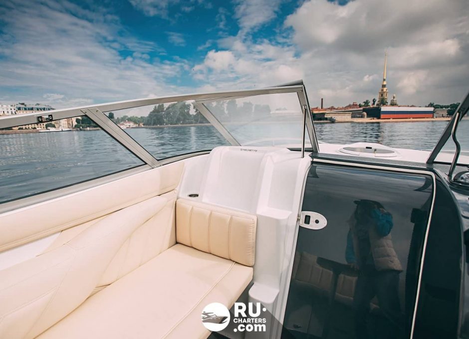 Аренда катера в СПб «velvette Euphoria»