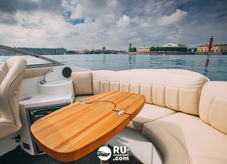 Аренда катера в СПб «velvette Euphoria»