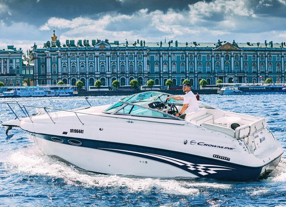 «crownline 268» Аренда катера в СПб