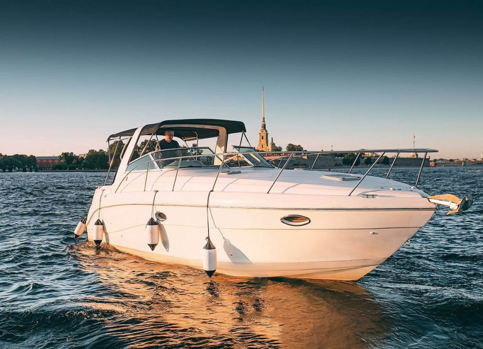 «rinker 310 Юлия» Аренда катера в СПб