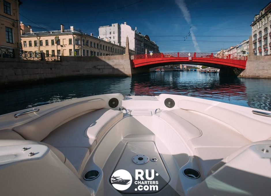 «sea Ray 240 Пума» Аренда катера в СПб