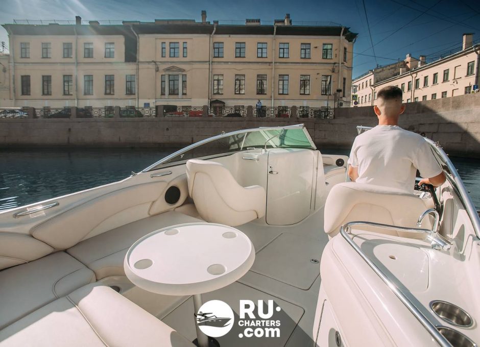 «sea Ray 240 Пума» Аренда катера в СПб