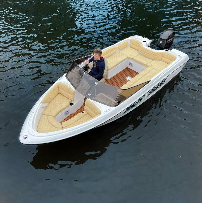 «baby Shark» Аренда катера в СПб