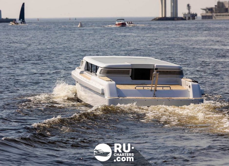 «Челси» Аренда катера в СПб