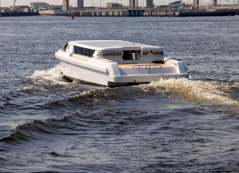 «Челси» Аренда катера в СПб