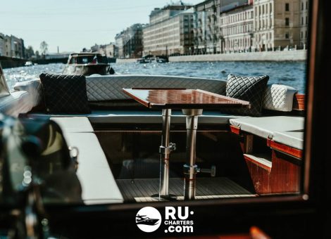 «Консул» Аренда катера в СПб