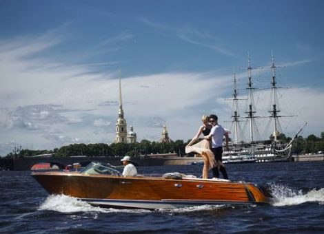 «Комитти Санремо» Аренда катера в СПб